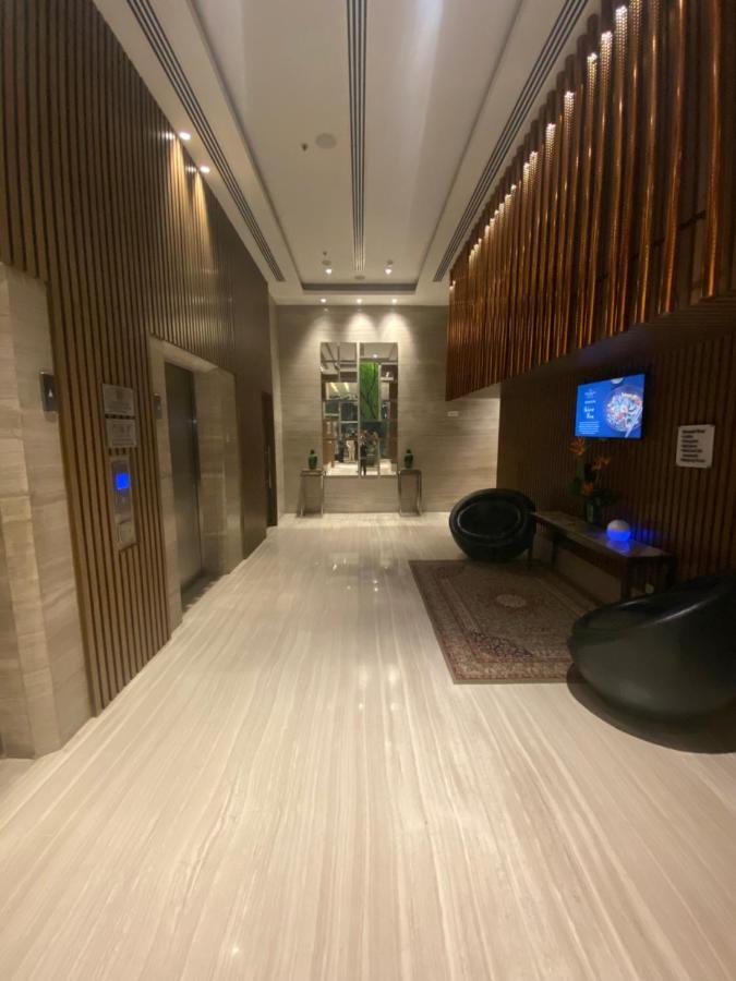 班加罗尔欢迎酒店 外观 照片 The lobby of the hotel